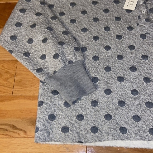 NWT Roolee Quincie Dotted Pullover with raw hem size M - Picture 7 of 8